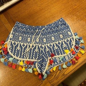 Judith March Size Large Embroidered Tassel Shorts